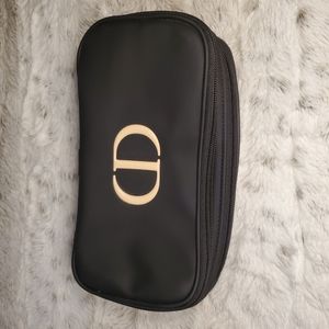 Dior travel makeup bag😍